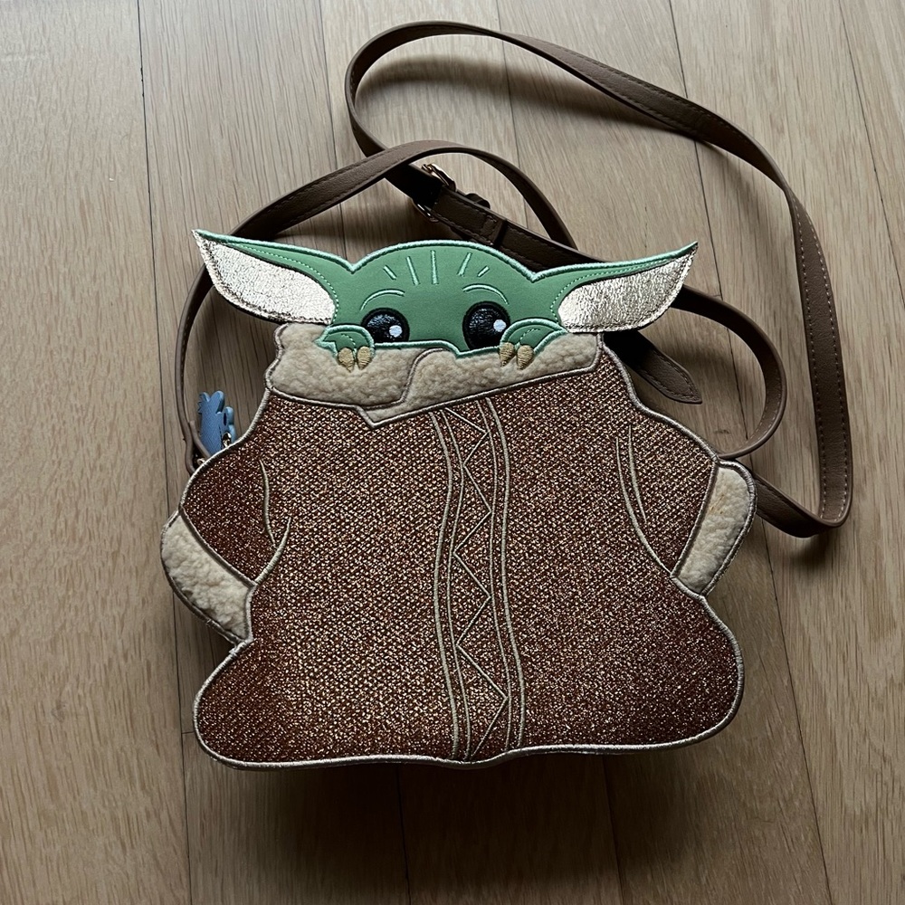 Daniele Nicole baby yoda crossbody bag 2020 edition